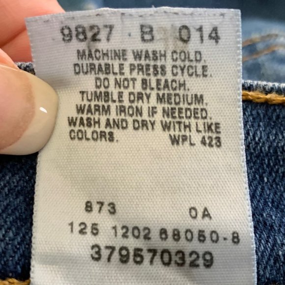 Levi's High Rise Blue Jean Denim Shorts Red Tab Juniors Size 5 - Picture 8 of 8